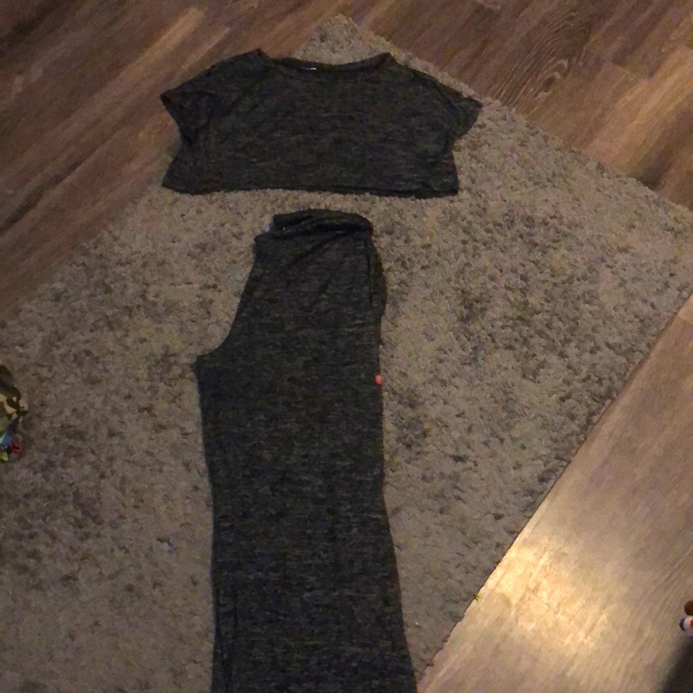 Fashion Nova matching pants set size large